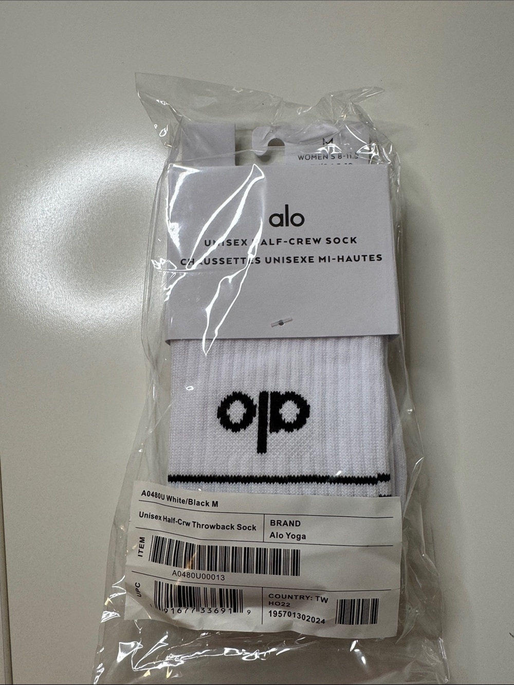 NEW ALO unisex half crew sock white